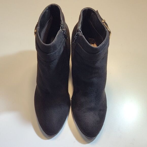 FOREVER SUEDE ANKLE BOOTIES ZIPPER CLOSURE - Picture 3 of 12